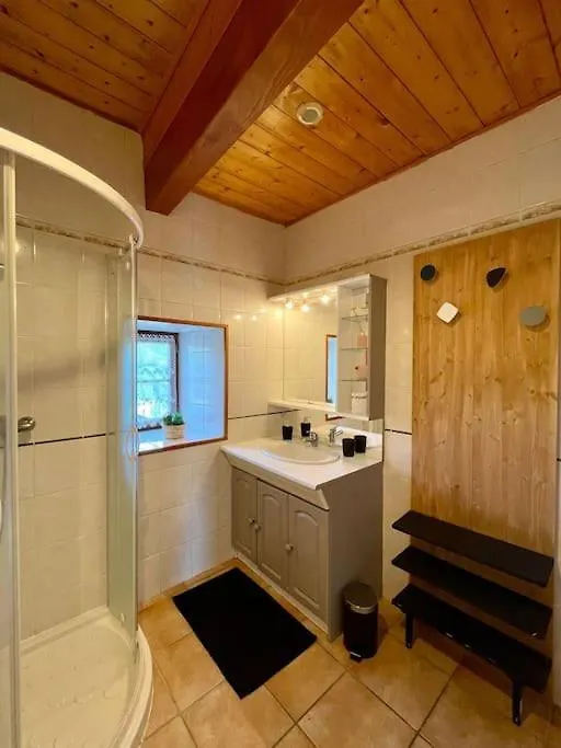 Holiday home Gite Les Voutes Du Chambon Blassac