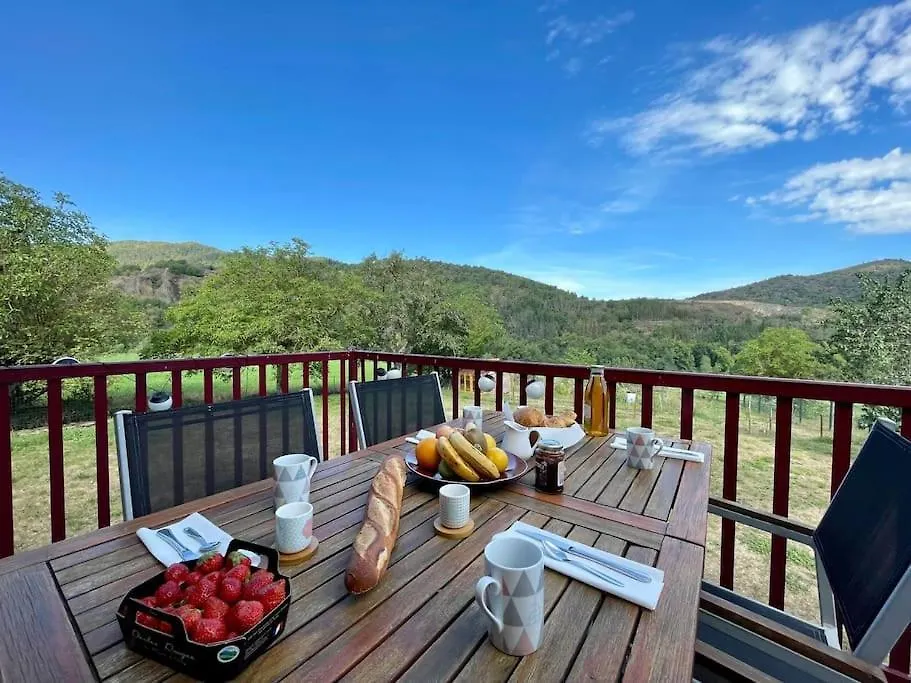 Holiday home Gite Les Voutes Du Chambon Blassac