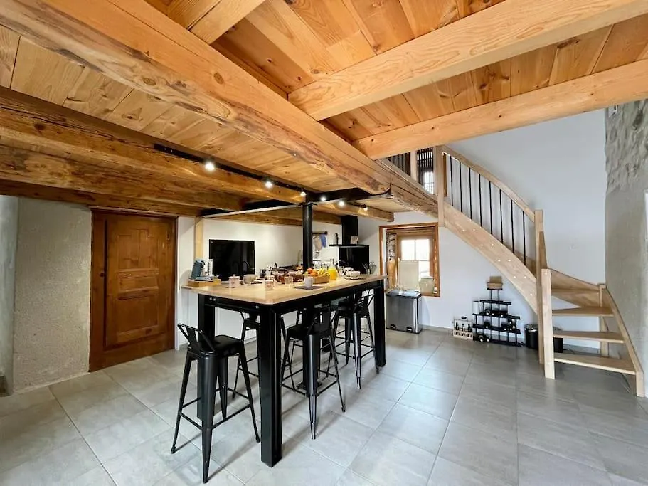 Gite Les Voutes Du Chambon Blassac Holiday home